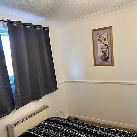Coxy 1 Bedroom Maisonette In The Heart Of London Harold Wood Exterior foto