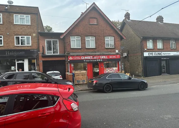 Coxy 1 Bedroom Maisonette In The Heart Of London